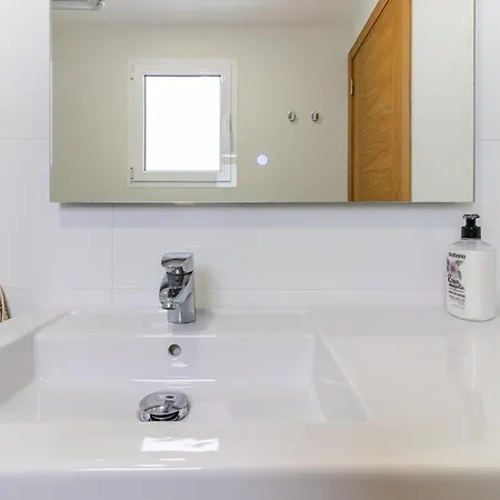 Flatguest Obelisco *